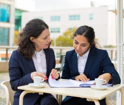 businesswomen-working-with-papers-outdoor-cafe_74855-4975 businesswomen-working-with-papers-outdoor-cafe_74855-4975